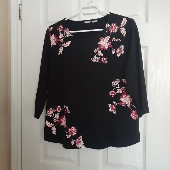 Chico's Zenergy Black Floral Embroidered Shirt Size 3 (16/18) - Picture 2 of 11